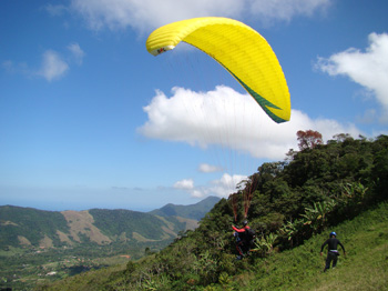 http://www.jornalorebate.com.br/186/parapente01.jpg