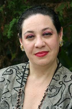 Amyra El Khalili